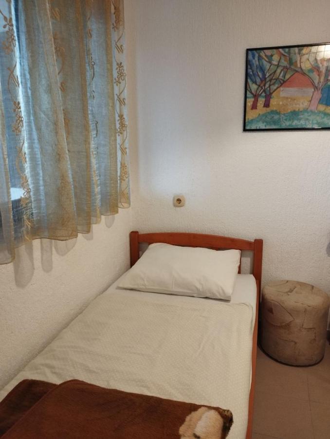 Apartments Vila Lavanda 奥米沙利 外观 照片