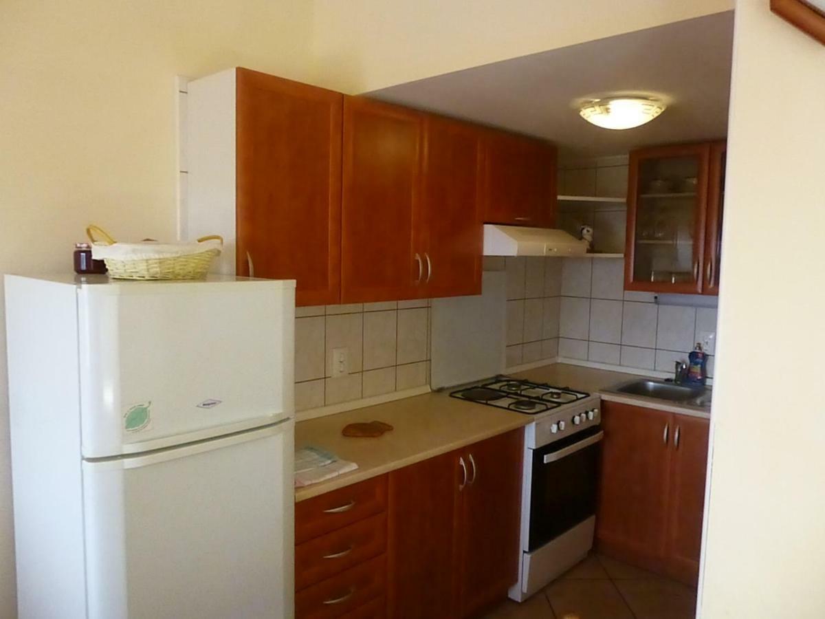 Apartments Vila Lavanda 奥米沙利 外观 照片