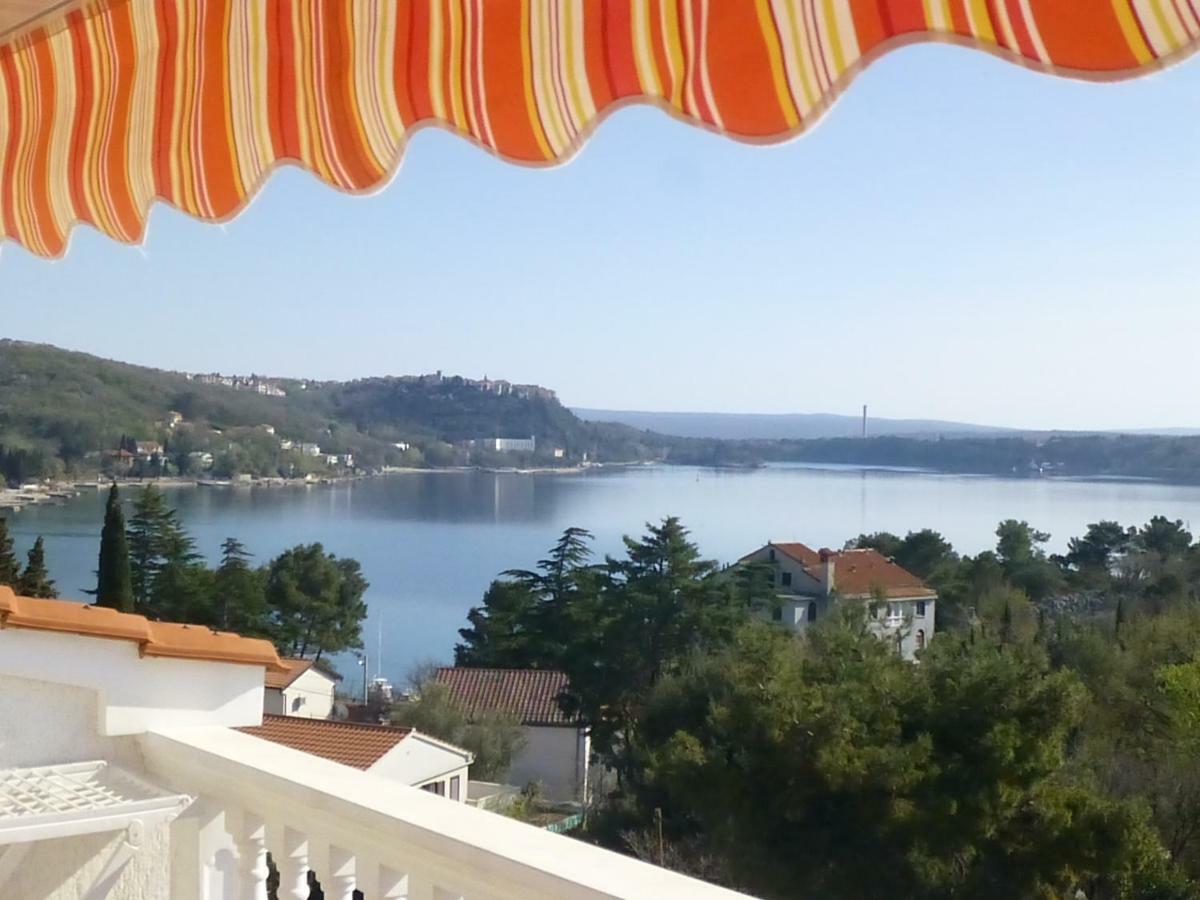 Apartments Vila Lavanda 奥米沙利 外观 照片